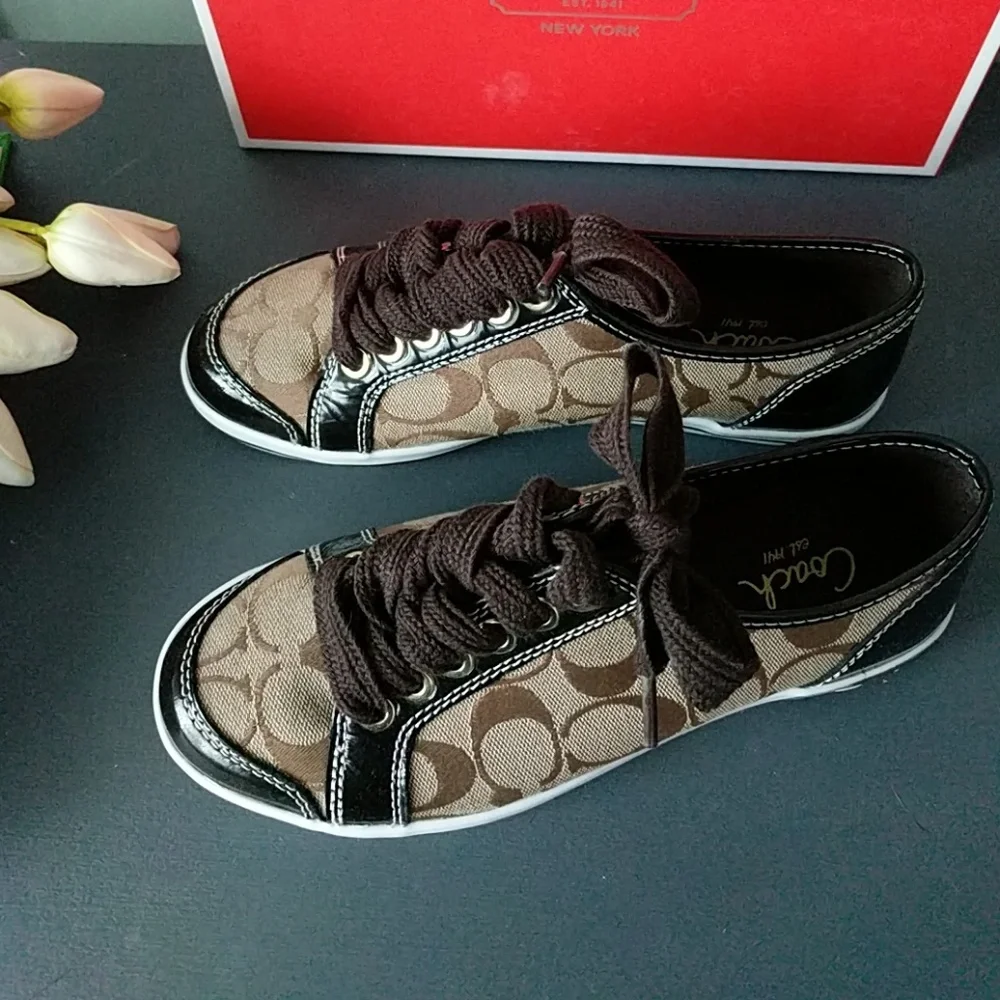 🤎 Coach shoes - Picture 3 of 5